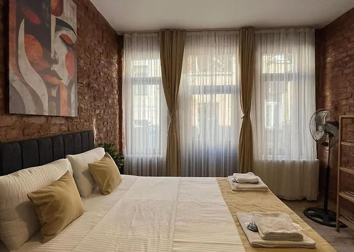 Taksim Dolunay Apartment