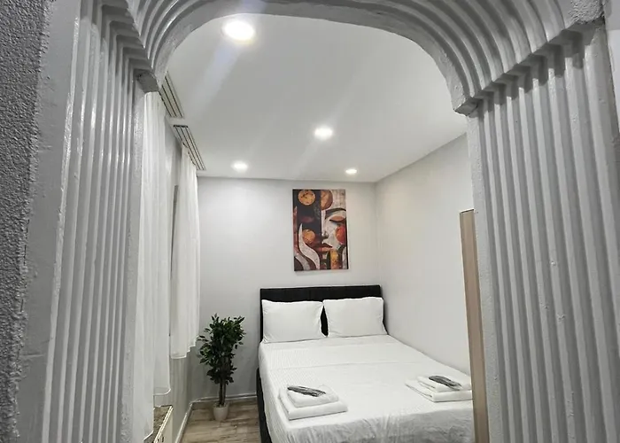 Taksim Dolunay Apartman *